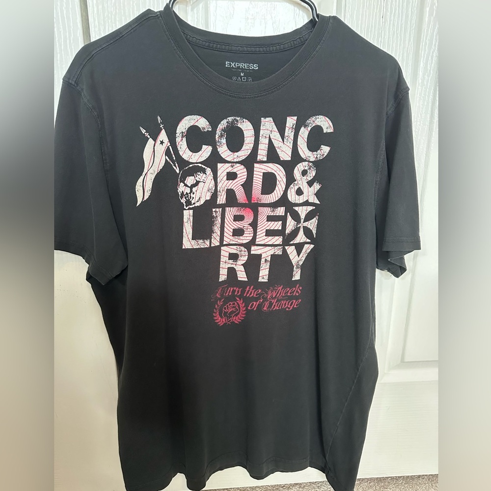 Men’s Express brand tshirt